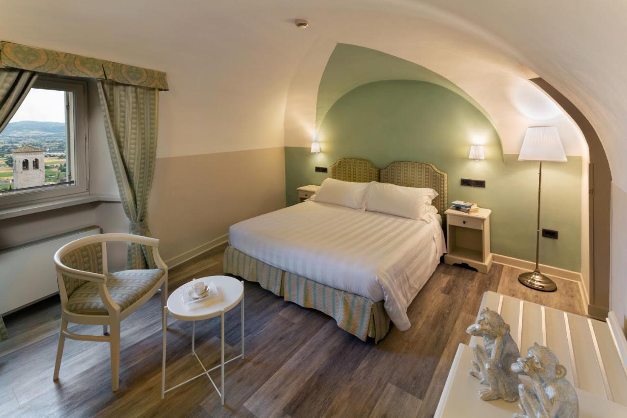 Hotel Fontebella Ассизи Экстерьер фото